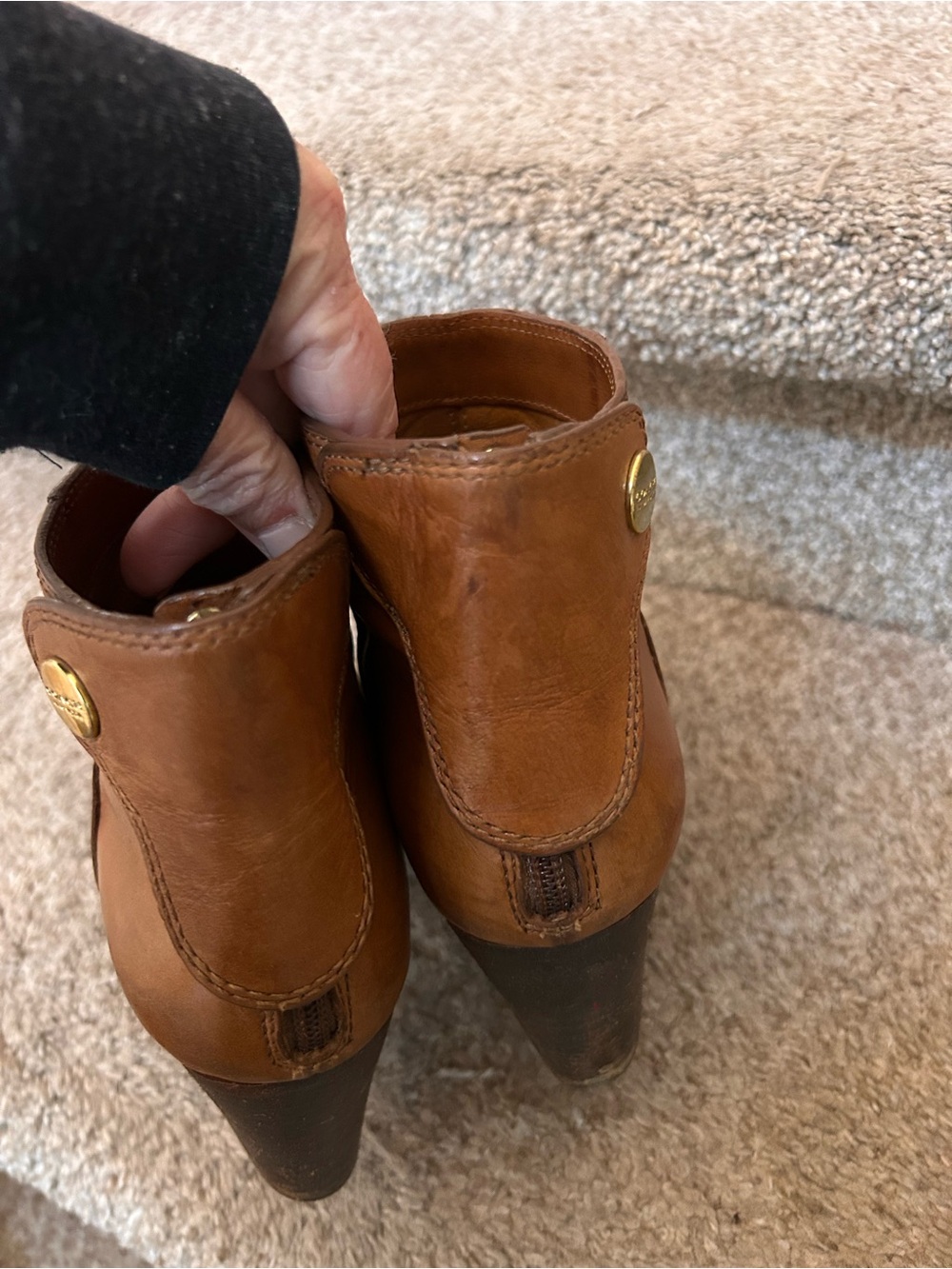 Coach Waldorf Calf Leather Boots with Gold toe and snap details. SZ 7. Luxury. - Picture 3 of 14